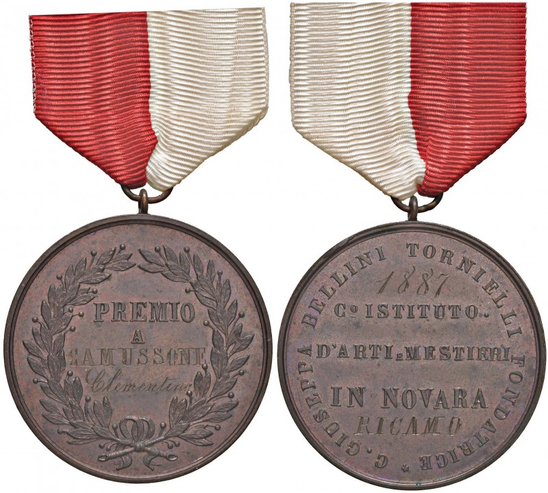 NOVARA Medaglia premio Istituto Arti e Mestieri - AE (g 28,88 - Ø 41 mm) Con ded...