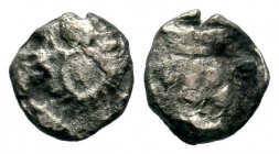 CILICIA, 361/0-334 BC. AR Obol
Condition: Very Fine

Weight: 0,69 gr
Diameter: 8,30 mm