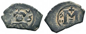 Heraclius (610-641) AE follis, 
Condition: Very Fine

Weight: 5,92 gr
Diameter: 18,25 mm