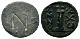 BYZANTINE. 1028-1034. Æ Coin Weight
Condition: Very Fine

Weight: 4,35 gr
Diameter: 19,00 mm