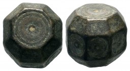 Byzantine bronze barrel weight with ring and dot motifs,About fine to about very fine.
Weight: 28,80 gr
Diameter: 15,40 mm