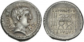 L. Livineius Regulus. Denarius 42.