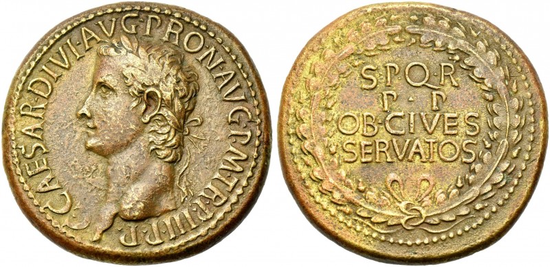 Gaius augustus, 37 – 41. 
Sestertius circa 39-40, Æ 35 mm, 29.36 g. C CAESAR DI...