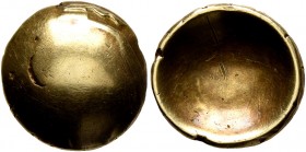 CELTIC, Central Europe. Vindelici. 1st century BC. 1/4 Stater (Gold, 12 mm, 1.91 g), 'glatte Schüssel' type. Convex surface with two irregular lines n...