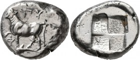 THRACE. Byzantion. Circa 387/6-340 BC. Tetradrachm (Silver, 23 mm, 15.00 g). Bull standing on dolphin to left, right foreleg raised; below foreleg, Φ....