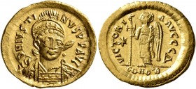 Justin I, 518-527. Solidus (Gold, 21 mm, 4.47 g, 6 h), Constantinopolis, 518-519. D N IVSTINVS P P AVG Pearl-diademed, helmeted and cuirassed bust of ...