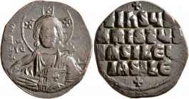Anonymous Folles, time of Basil II & Constantine VIII, circa 976-1025. Follis (Bronze, 28 mm, 7.71 g, 6 h), Class A2, Constantinopolis. +ЄMMANOЧHΛ Nim...