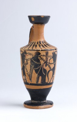 An Attic black-figure Lekythos attributed to the Little Masters group
ca. 560 –...