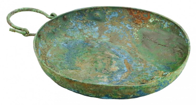A bronze Etruscan bowl
5th century BC; diam. cm 25,5; alt. cm 5; Bowl in bronze...