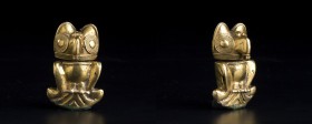 A Pre-Columbian owl figure
Colombia, Tairona Culture, AD 1000 – 1500; alt. cm 4; Owl figure made in tumbaga (gold and copper alloy) characterized by ...