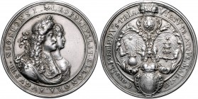 Leopold I. 1657 - 1705
 Silberne-Gußmedaille 1676 (Chronogramm), nach Stempel v. Johann Permann, Wien. Auf seine Vermählung mit Eleonore Magdalene Th...