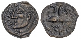 AE 15. 60-40 a.C. CARNUTES (GALIA). Anv.: Cabeza masculina a izquierda. TOVTOBO(CIO). Rev.: León en marcha a derecha. ATEPILOS. 2,63 grs. AE. (Oxidaci...