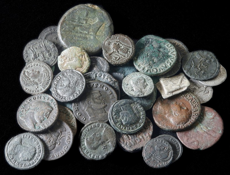Lote 37 monedas. AE. Ases y Dupondios: Augusto (Divo), Druso, Afrippa, Adrano, D...