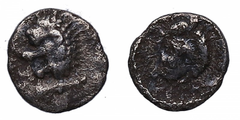 375 aC. Asia Menor. Reino de Caria. 1/6 Estátera. 6,8mm. Ag. 0,23 g. MBC+ / EBC-...
