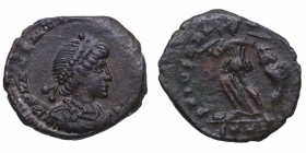 Valentiniano II. Nummus. Ag. /SALVS PVBLICAE AE . EBC-. Est.20.