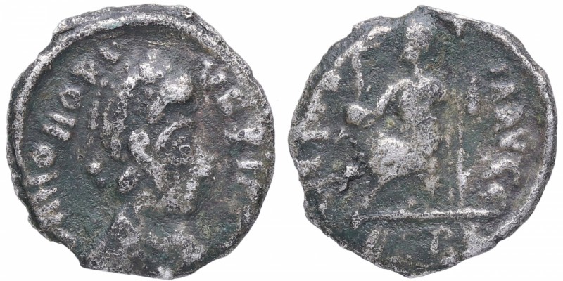 395-423 dC. Honorio (395-423 dC). Hispania. Media Silicua. Ag. 0,81 g. DN HONORI...