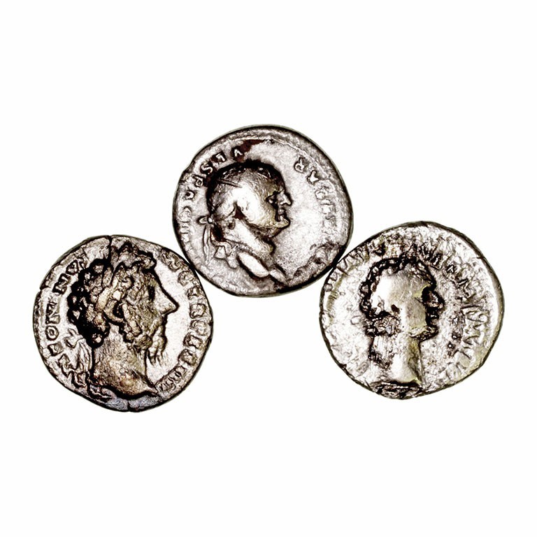 Lotes de Conjunto
Denario. AR. Lote de 3 monedas. Vespasiano, Domiciano y M. Au...