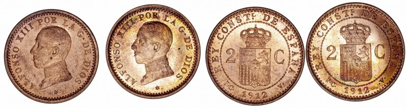 Alfonso XIII
2 Céntimos. AE. 1912 *12 PCV. Lote de 2 monedas. Cal.75. Pátina al...