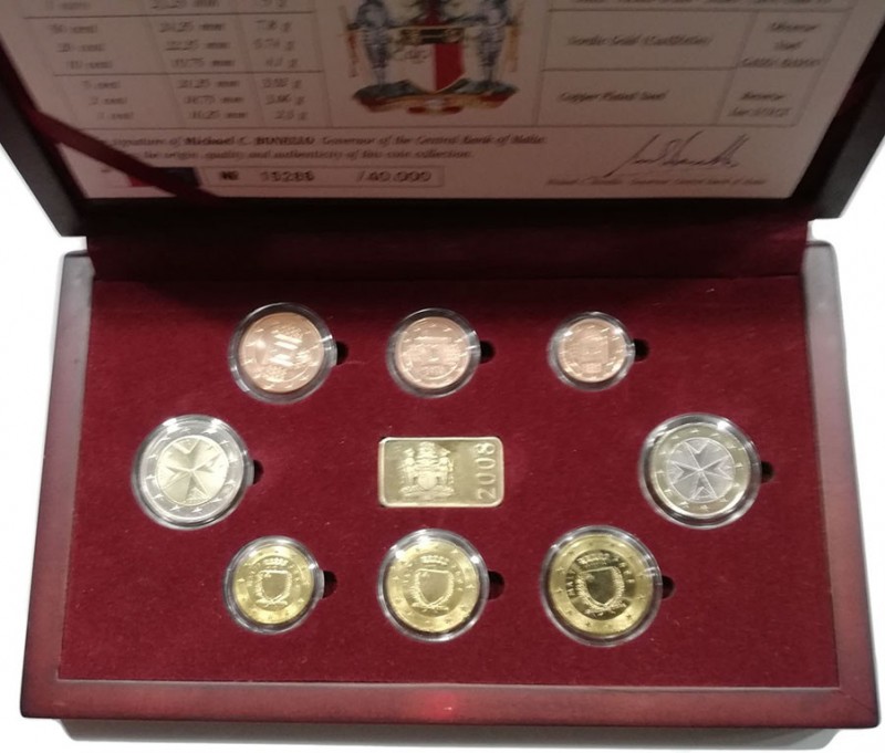 Malta 
AE. 2008. Set Euro (8 valores + medalla). En estuche original y con cert...