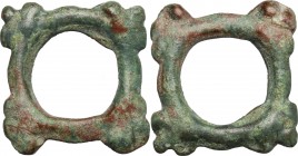 Celtic World. AE Ring money with four extensions formed by three pellets each, ca. 1st century AD. AE. g. 3.22 mm. 14.00 Green patina. VF.