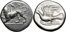 Continental Greece. Sikyonia, Sikyon. AR Hemidrachm, 4th century BC. D/ Chimaera advancing left. R/ Dove flying left. SNG Cop. 57. AR. g. 2.85 mm. 14....