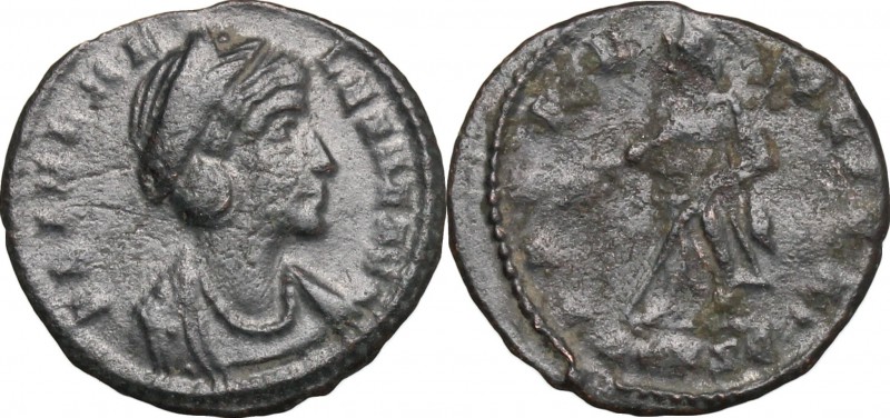 Helena, mother of Constantine I (Augusta 324-330). AE 17 mm, Constantinople mint...