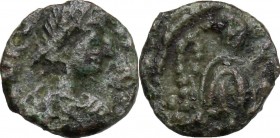 Vandals in North Africa. Thrasamund (496-523 AD). AE Nummus, Carthage mint. D/ Pearl-diademed, draped, and cuirassed bust right. R/ Victory advancing ...