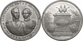 Netherlands. William Prince of Orange (1815-1840). Tin medal 1816. D/ Busts of William and Anna Pavlovna facing. R/ Altar with two pierced flaming hea...