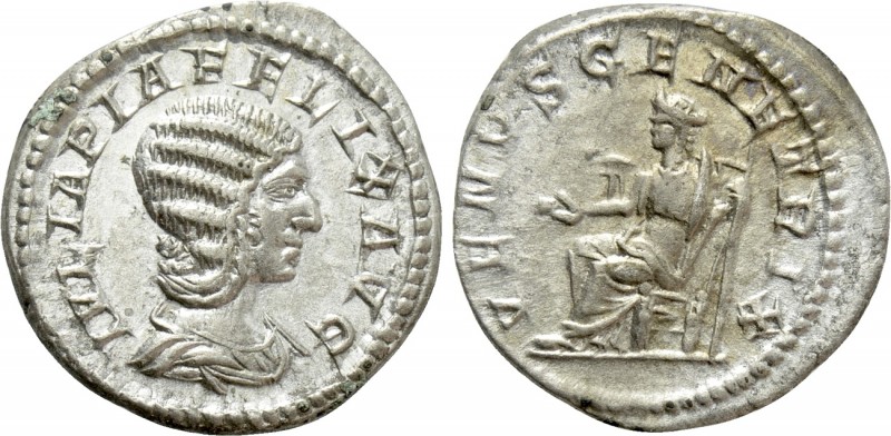 JULIA DOMNA (Augusta, 193-217). Denarius. Rome. 

Obv: IVLIA PIA FELIX AVG. 
...