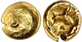 GALLIEN. 
MORINI (Nord Pas de Calais\~/ Flandern). 
Gold-Viertel-Stater (100/50 v.Chr.) 1,27g. Flacher Rundbuckel mit mittigem Kreis und Zentralkuge...
