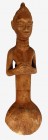 AFRIKANA. 
COTE D'IVOIRE (ELFENBEINKÜSTE). 
Glockenfigur aus der Region Grand Bassan, weibliche Figur über ovaler Glocke, Arme angewinkelt, halten i...