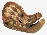 AFRIKANA. 
COTE D'IVOIRE (ELFENBEINKÜSTE). 
SENUFO. Kopfmaske mit offener Schweineschnauze, runde Augenlöcher, Oberfläche rautenförmiges geschnitzte...
