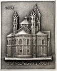 ARCHITEKTUR.
DOME, MÜNSTER, KIRCHEN, KAPELLEN.
KÖLN. St. Aposteln. Plakette 1986 (Buderus, sign. HK) Choransicht. eins. Eisenguss-116 x 93 mm. .

...
