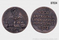 Bronzemedaille 1927, auf das 25-jährige Bestehen des Bayerischen Landesvereins für Heimatschutz. 16,23 g; 30 mm. Vorzüglich.
