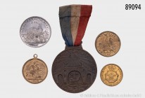 Großbritannien, Konv. von 5 verschiedenen Abzeichen, Medaillen und Token, alle in ausgezeichneter Erhaltung, bitte besichtigen.