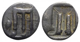Bruttium, Kroton, c. 480-430 BC. AR Stater (19mm, 7.88g, 5h). Tripod, legs terminating in lion's feet; to l., stork standing r. R/ Incuse tripod. HNIt...