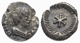 Ostrogoths, Theoderic (493-526). AR Half Siliqua (13mm, 1.32g). Ravenna, in the name of Anastasius I, c. AD 493-518. Pearl-diademed and mantled bust r...