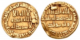 Islamic, Umayyads, temp. al-Walid (AH 86-96 / AD 705-715). AV Dinar (3.96g). No Mint [Dimashq], AH 90 (AD 709). Kalima in three lines across field; Qu...