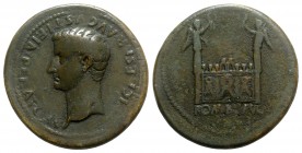 Tiberius (Caesar, 4-14). Æ "Sestertius" (37mm, 23.16g, 6h).“Paduan Medal” after Giovanni Cavino, 1500-1570. Bare head of Tiberius l. R/ The Great Alta...