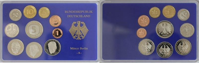 Set 2000 
Deutsche Münzen und Medaillen ab 1945, Lots und Samllungen. BUNDESREP...