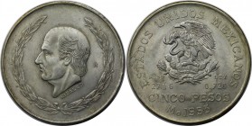 5 Pesos 1953 
Weltmünzen und Medaillen, Mexiko / Mexico. Miguel Hidalgo Costilla. 5 Pesos 1953, Silber. KM 469. Fast Stempelglanz
