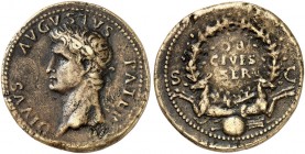 RÖMISCHE MÜNZEN. RÖMISCHE KAISERZEIT. Augustus, 27 v. Chr. - 14 n. Chr. 
Phantasiesesterz von Cavino. Rev. Eichenkranz über zwei Steinböcken.
Klawan...