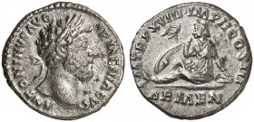 RÖMISCHE MÜNZEN. RÖMISCHE KAISERZEIT. Marcus Aurelius Augustus, 161 - 180. 
Denar. Rev. Trauernde Armenia.
RIC 81 3,29 g ss - vz