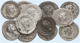 RÖMISCHE MÜNZEN. RÖMISCHE KAISERZEIT. Gordianus III. , 238 - 244. 
Lot von 12 Stück: Antoniniane mit verschiedenen Rückseiten.
ss