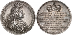 BRAUNSCHWEIG - CALENBERG - HANNOVER. Ernst August, 1679-1698. 
Silbermedaille 1692 (von E. Brabandt, 51,6 mm), auf den Erhalt der Kurwürde. Brustbild...
