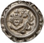 DONAUWÖRTH. - Königliche Münzstätte. Friedrich II., 1215-1250. 
Brakteat. Königskopf neben Löwen mit langem Schwanz.
Berger 2670, Slg. Bonh. 1934, S...