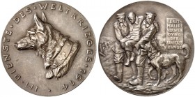 GOETZMEDAILLEN. 
Silbermedaille 1914 (40,5 mm), auf die erstmalige Verwendung von Sanitätshunden. Kopf eines Schäferhundes n. links / Hund neben Verl...