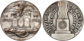 ZEITGESCHICHTE. 
Versilberte Bronzemedaille 1933 (von Mayer u. Wilhelm, 40,5 mm), auf den 10. Jahrestag des Putschversuches der NSDAP gegen die bayer...
