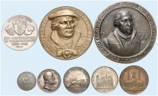 Lot von 8 Stück: Diverse Reformationsjubiläen 1817, 1837, 1842, 1844, 1917, 1925 in Bronze (3x) und Silber.
Slg. Whiting 574, 593, 689, 716, 718, 845...