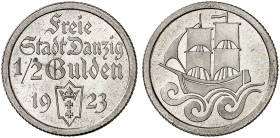 FREIE STADT DANZIG. J. D 6, EPA D 9. 
½ Gulden 1923, Danziger Kogge.
In dieser Erhaltung sehr selten !
zaponiert, PP